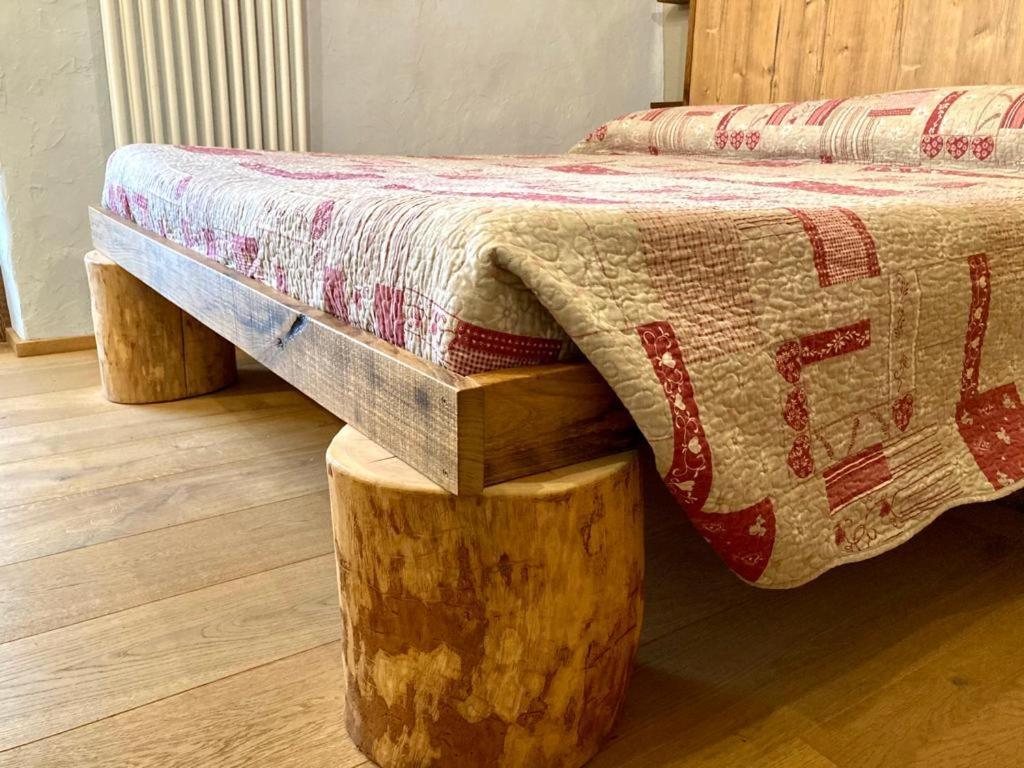 La Placette - Albergo Diffuso E Trattoria Usseaux Luaran gambar