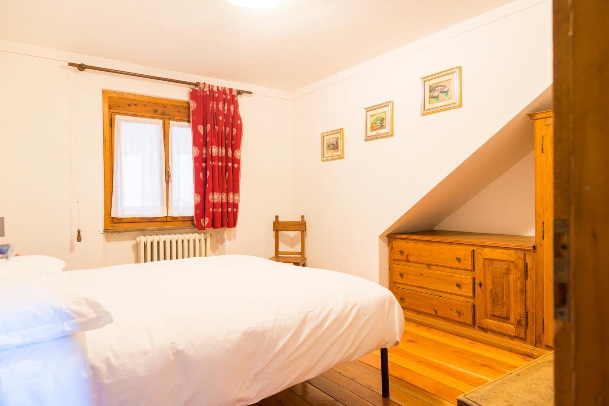 La Placette - Albergo Diffuso E Trattoria Usseaux Luaran gambar